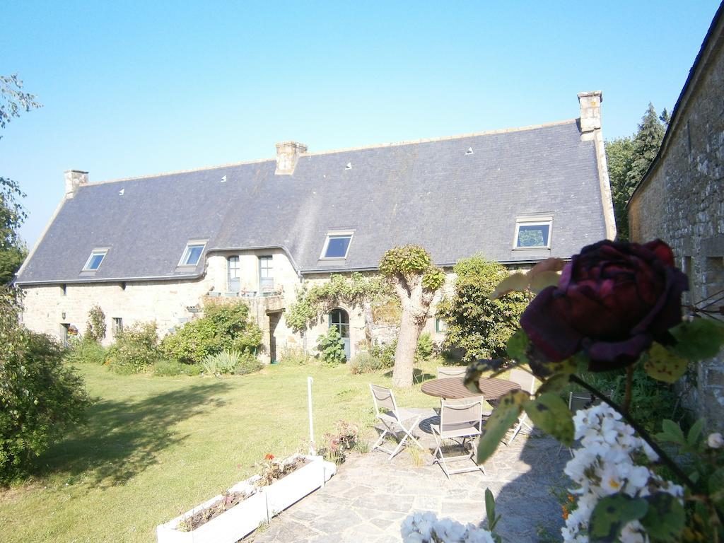Bed and Breakfast Les Chaumieres De Kerimel Ploemel Exteriér fotografie